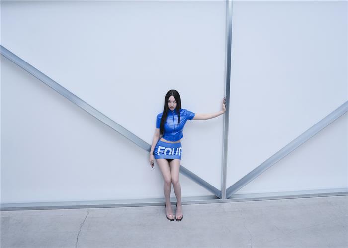 TWICE : Gallery